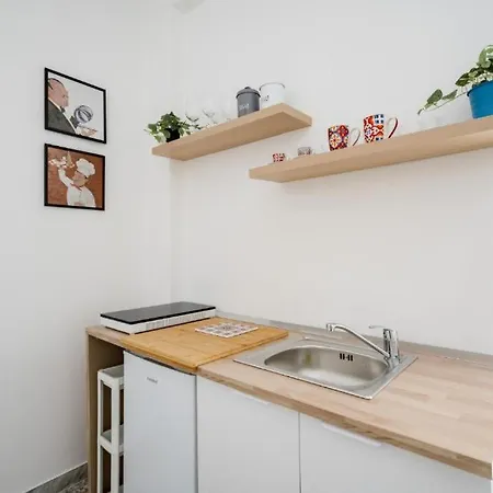 Augustea - Modern 公寓式酒店 巴里