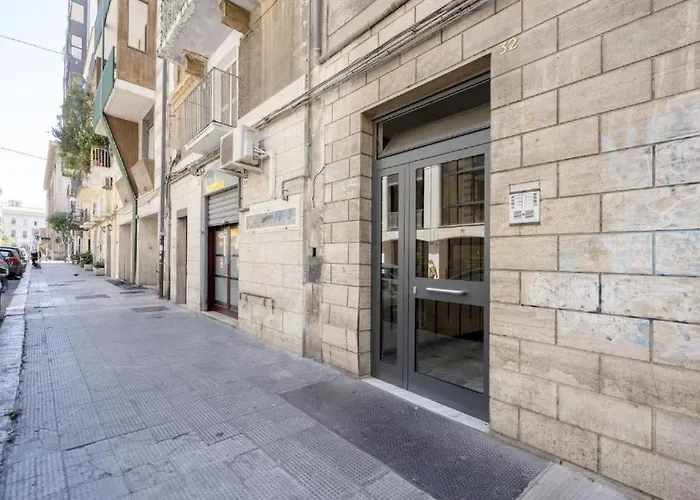 Augustea - Modern 公寓式酒店