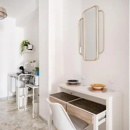 Apartahotel Augustea - Modern Bari