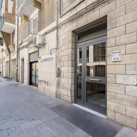 Augustea - Modern Apartahotel